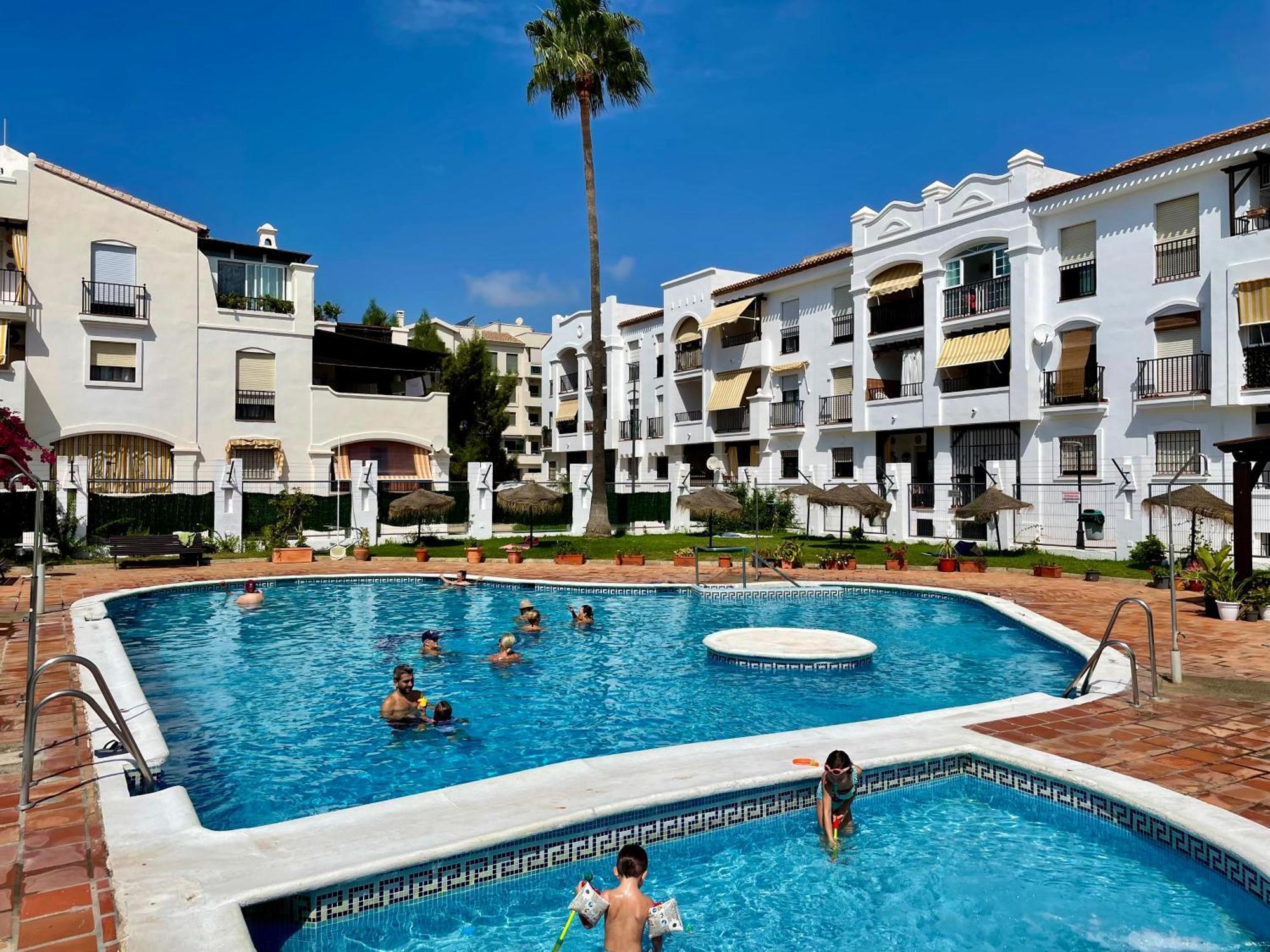 Sofivan Tropical - Pueblo Mediterraneo Motril Exterior photo